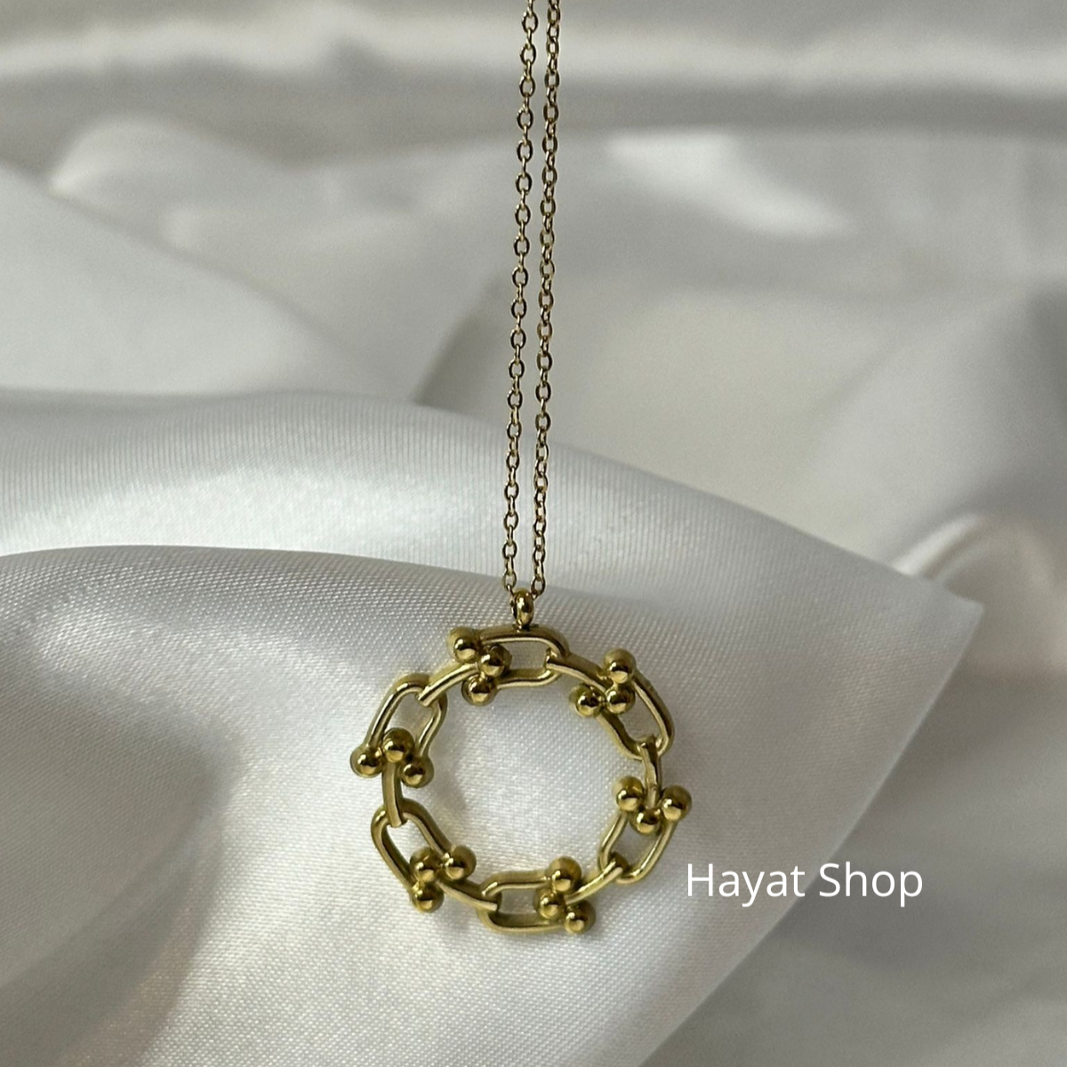 Collana a forma di U in acciaio inossidabile