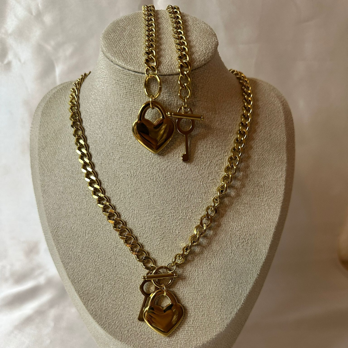 Collana a maglie cubane grande cuore in acciaio inossidabile