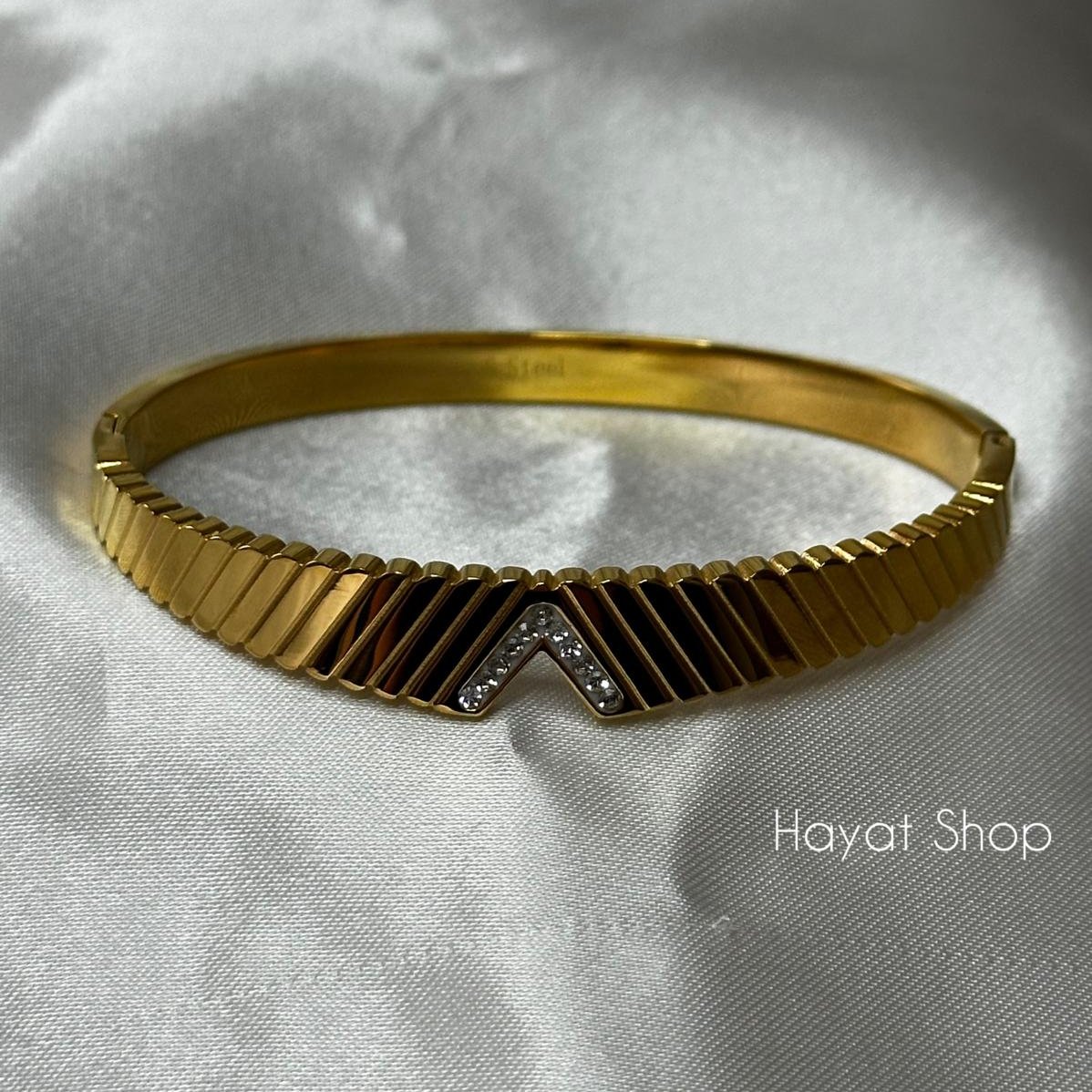 Braccialetto elegante  (d 6 / 6,2 cm ) in acciaio inossidabile