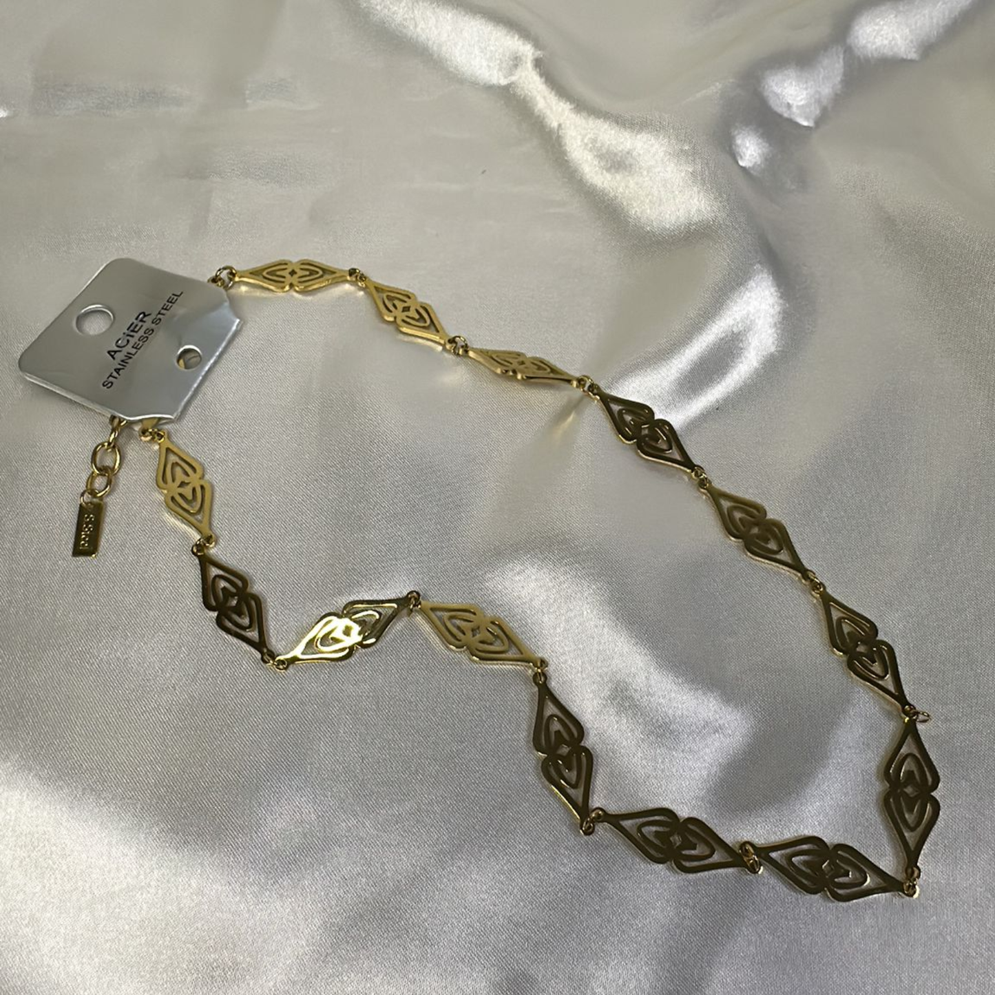 Collana con catena a maglie losanga in acciaio inox