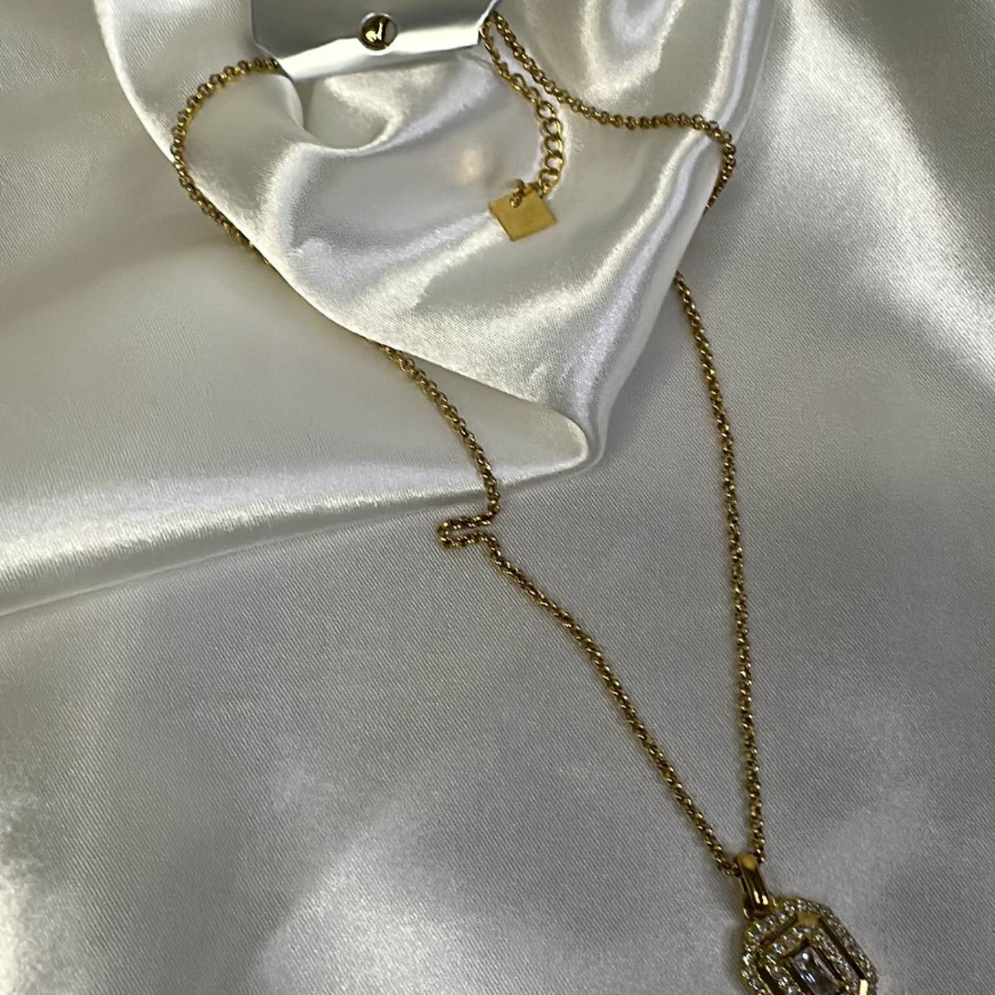 Collana Triangle in acciaio inox