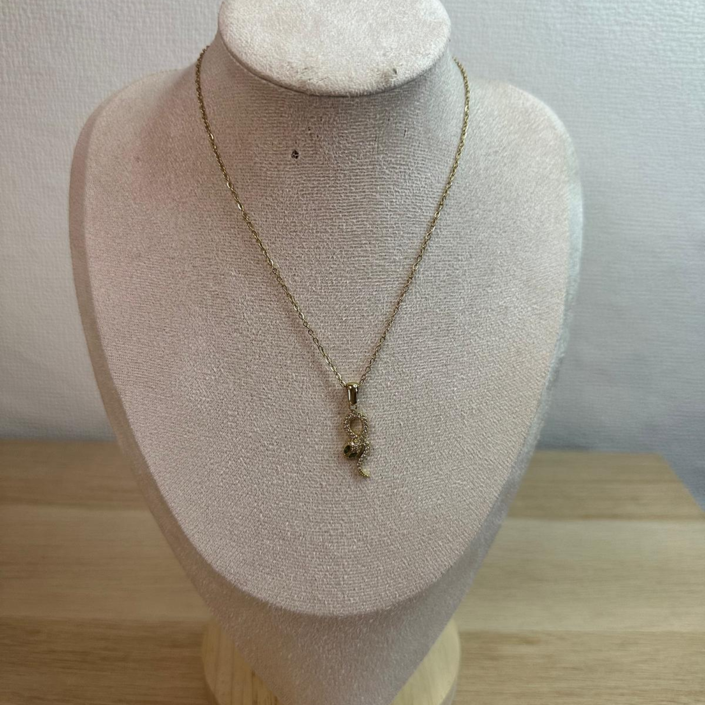 Collane con pendente a forma di serpente  in acciaio inox