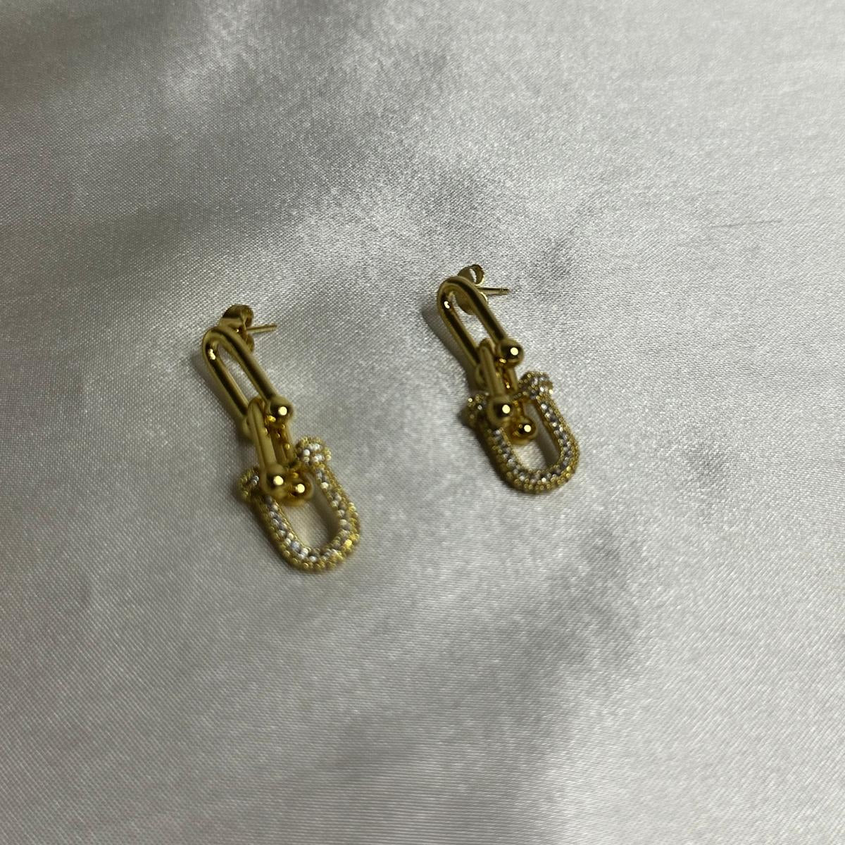 Orecchini ferro di cavallo a forma di U con brillantini in acciaio inossidabile